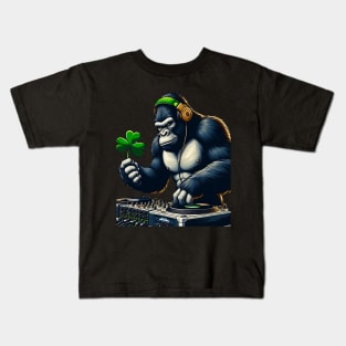 St Patricks Day Bigfoot Sasquatch DJ Saint Paddys Irish Kids T-Shirt